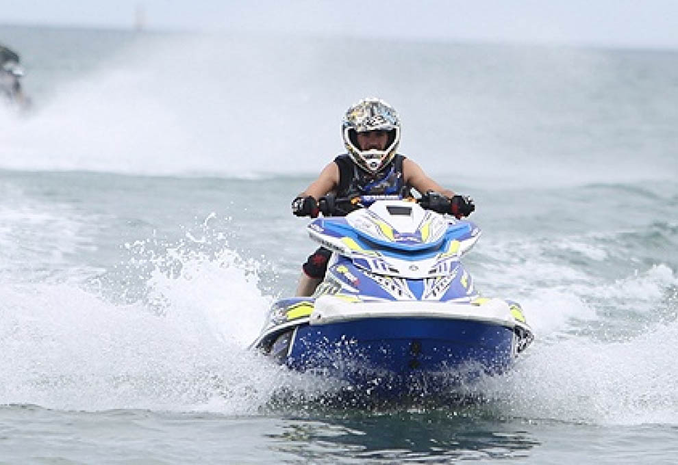 jet ski